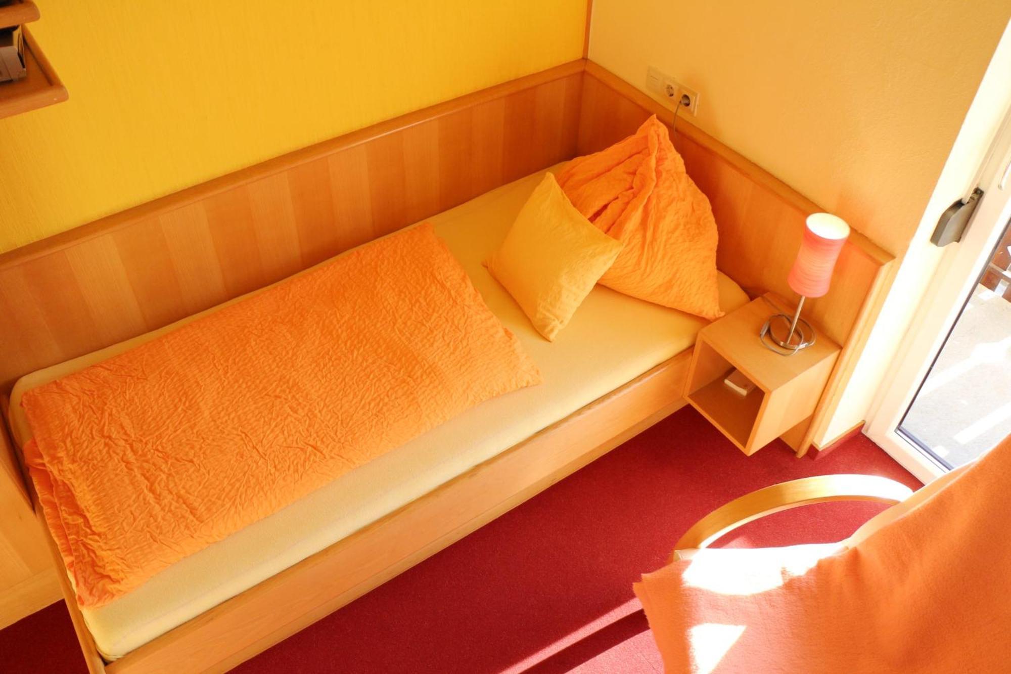 Enzianbrenner Hotel Jenig Ruang foto